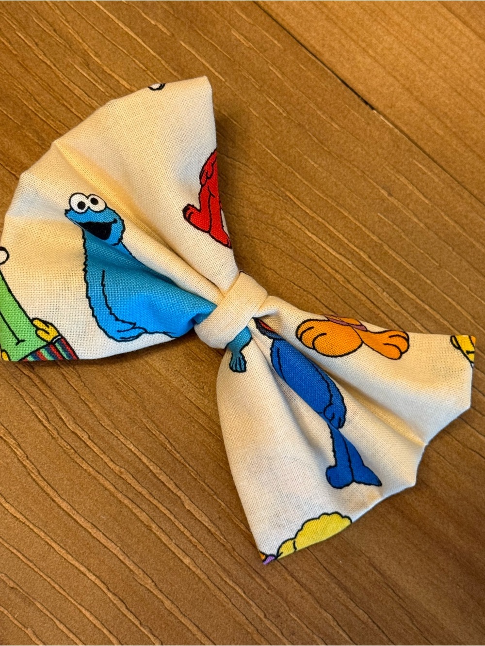 Kids Sesame Street Character Bow Hair Clip - Cream with Blue Cookie Monster